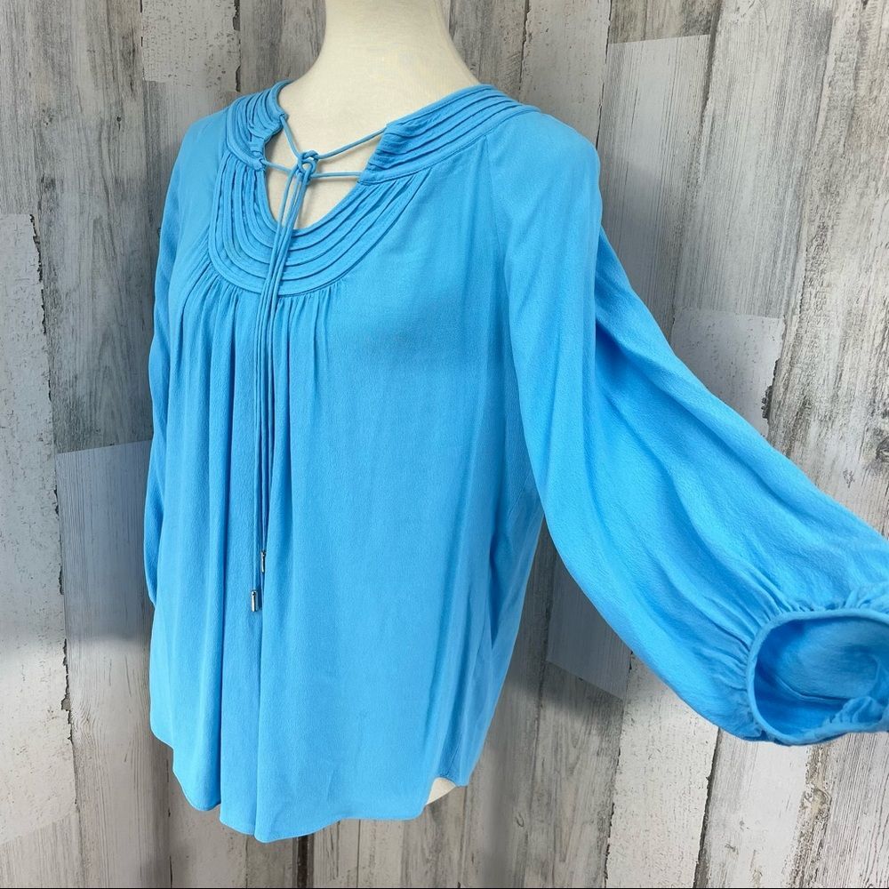 Diane von Furstenberg Blue 100% Rayon Peasant Blouse Size 6